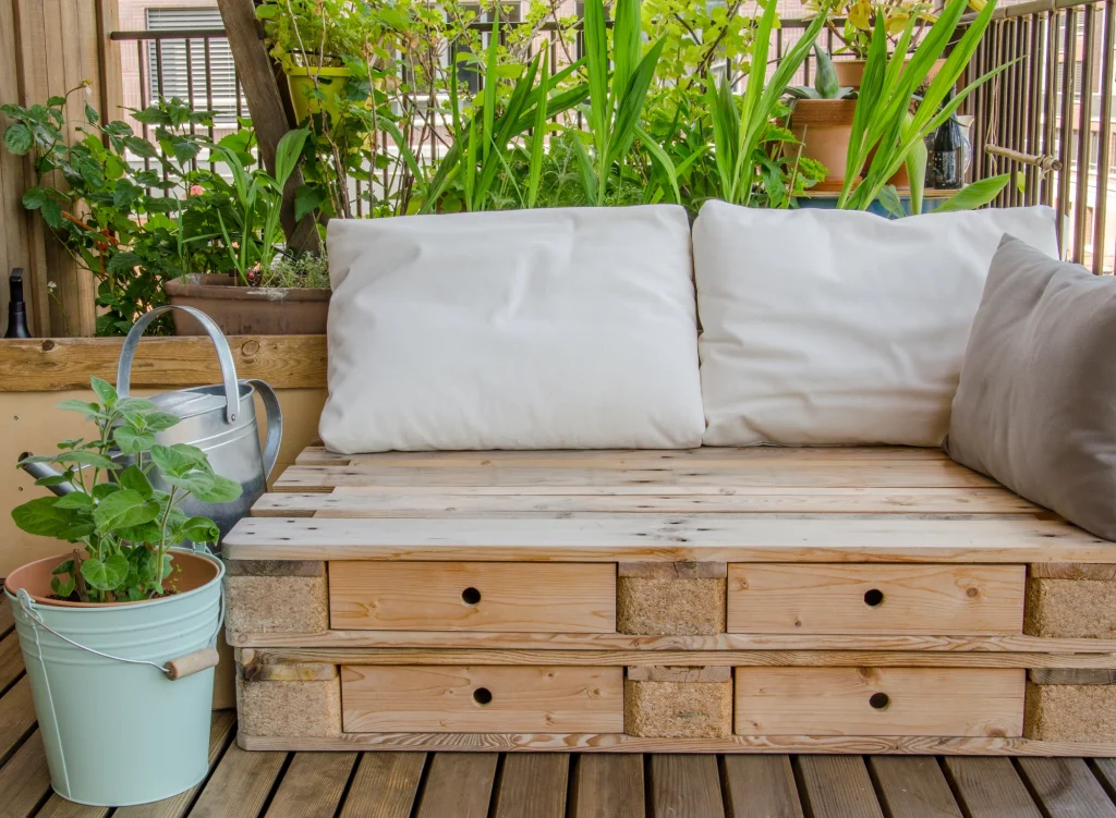 25 Brilliant Things You Can Make Out of Wood Pallets (Step-by-Step Guide + Creative Ideas)